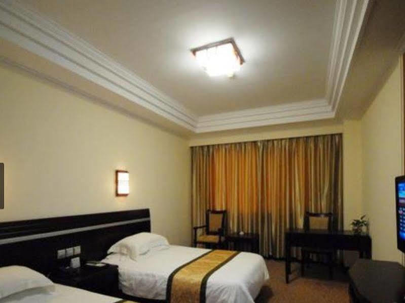 Hotel Peach Blossom Castle Shanghai